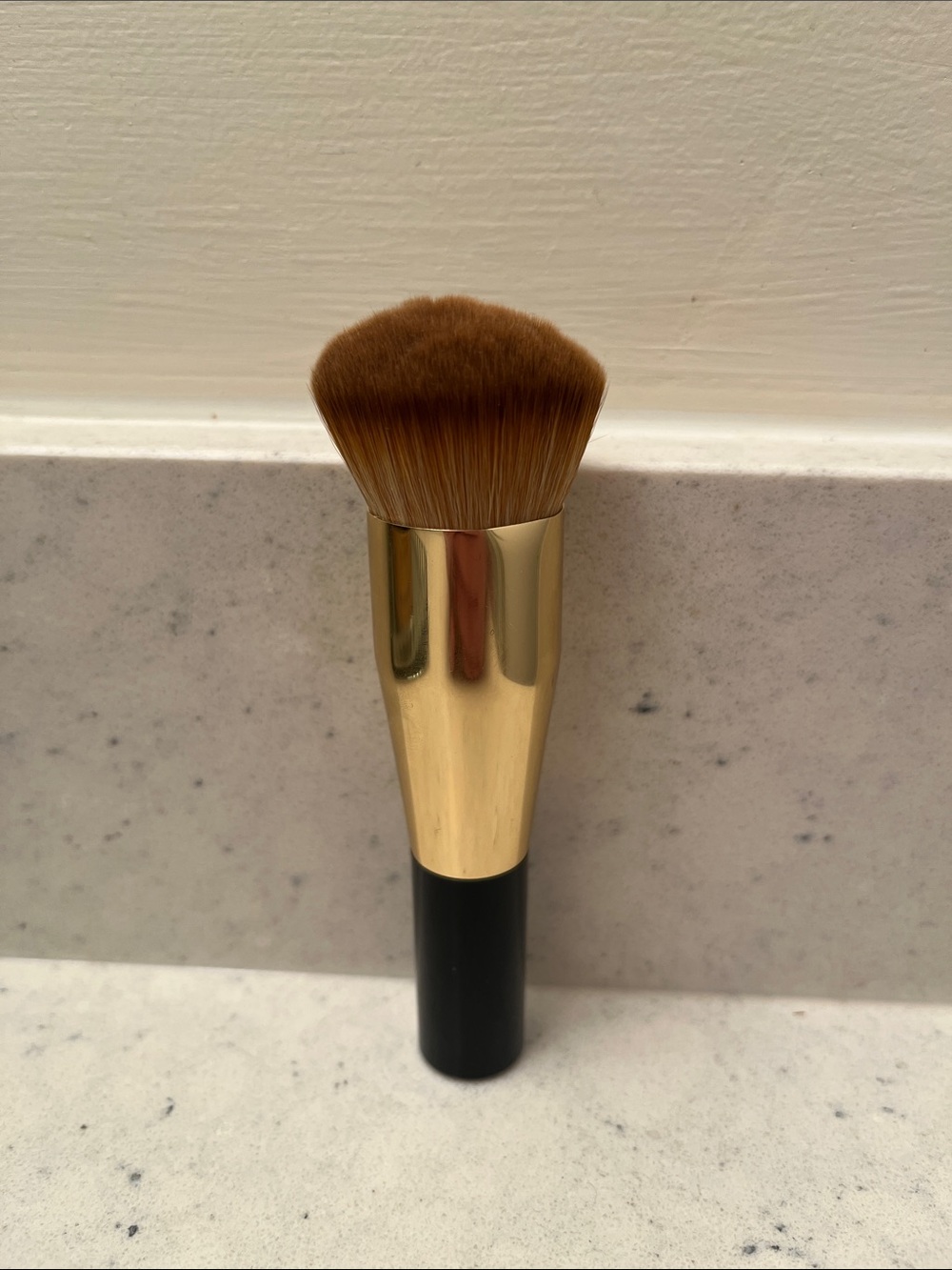 CHANEL SUBLIMAGE FOUNDATION BRUSH